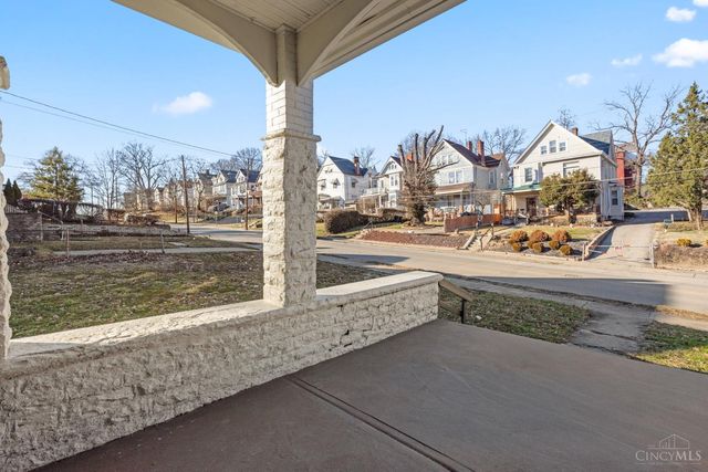 855 Rockdale Avenue, Cincinnati, OH 45229