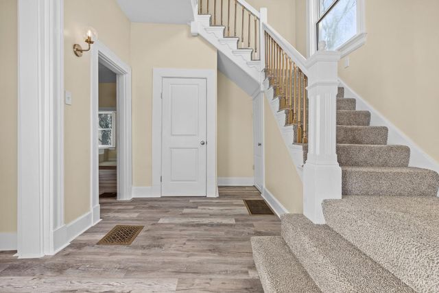 855 Rockdale Avenue, Cincinnati, OH 45229