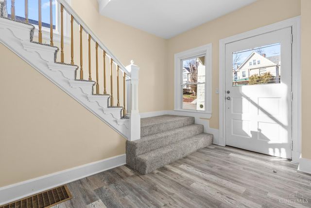 855 Rockdale Avenue, Cincinnati, OH 45229