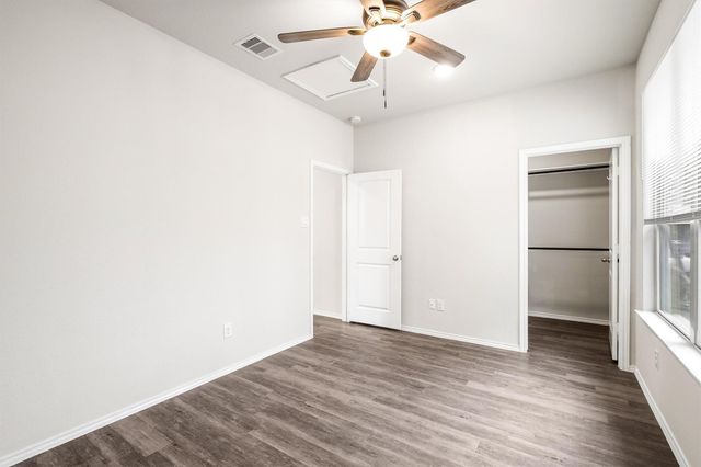 9992 Calendar Street, Willis, TX 77318