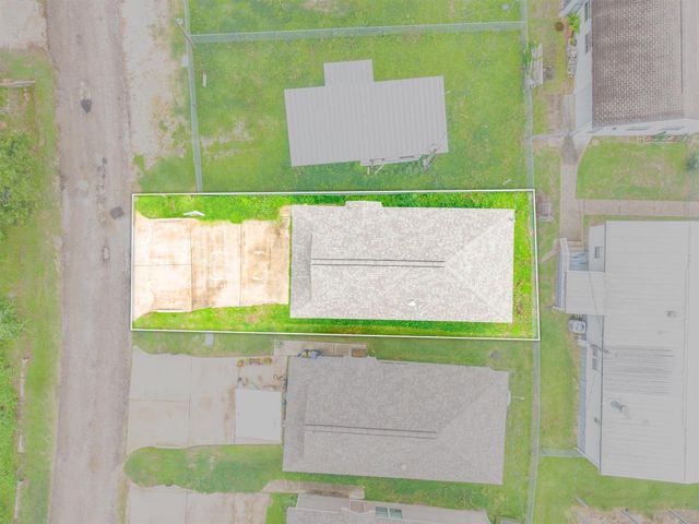 9992 Calendar Street, Willis, TX 77318