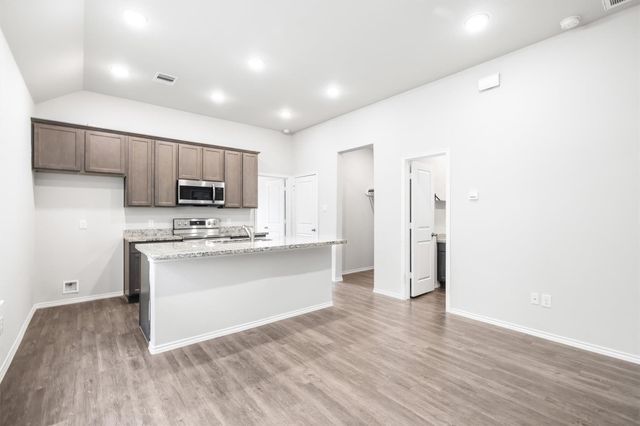 9992 Calendar Street, Willis, TX 77318