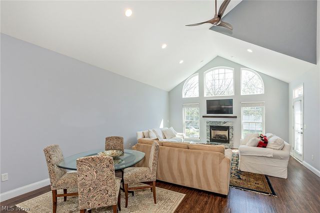 5137 Shepherds Glen 38, Willoughby, OH 44094