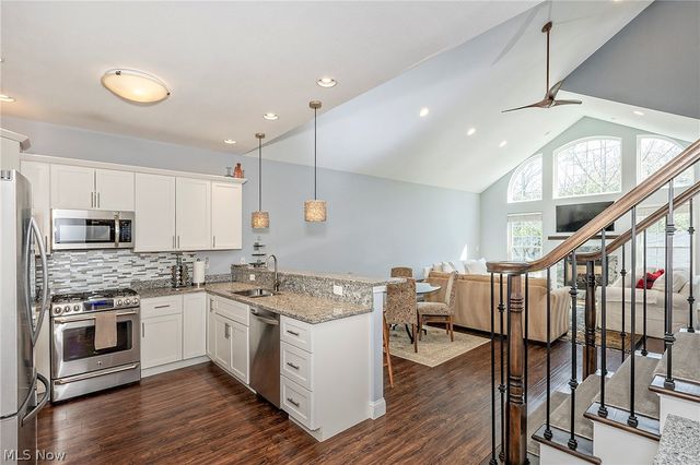 5137 Shepherds Glen 38, Willoughby, OH 44094