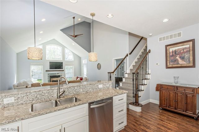 5137 Shepherds Glen 38, Willoughby, OH 44094