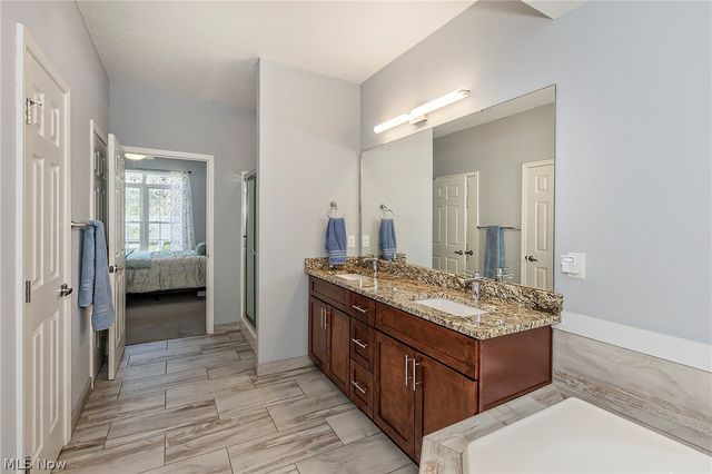 5137 Shepherds Glen 38, Willoughby, OH 44094