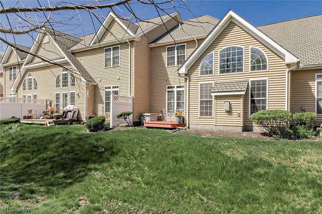 5137 Shepherds Glen 38, Willoughby, OH 44094
