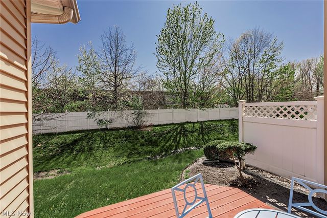 5137 Shepherds Glen 38, Willoughby, OH 44094