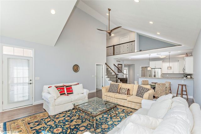 5137 Shepherds Glen 38, Willoughby, OH 44094