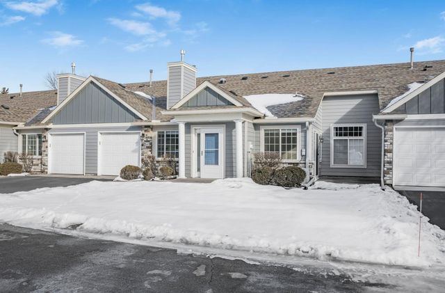 861 Sunrise Drive, Woodbury, MN 55125