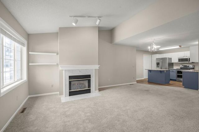 861 Sunrise Drive, Woodbury, MN 55125