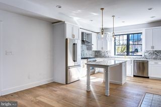 20 E REDMAN AVE #UNIT B, Haddonfield, NJ 08033