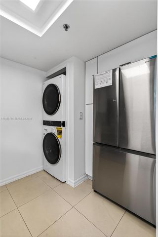 2475 NW 16th St Rd 211, Miami, FL 33125