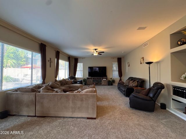 320 W LEAH Avenue, Gilbert, AZ 85233