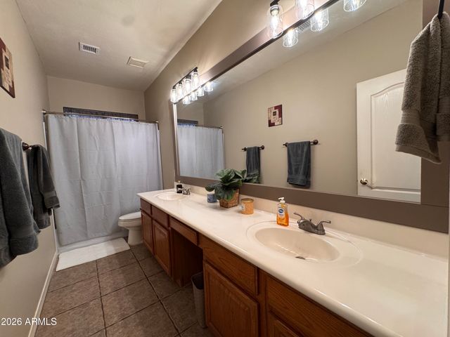 320 W LEAH Avenue, Gilbert, AZ 85233