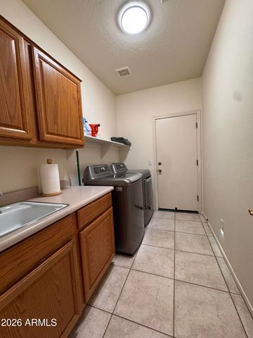 320 W LEAH Avenue, Gilbert, AZ 85233