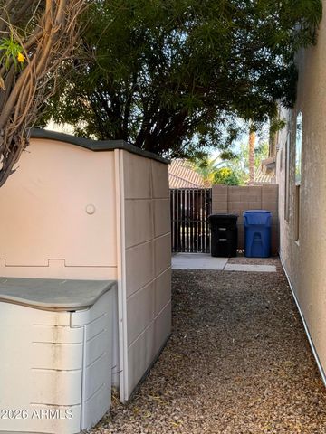 320 W LEAH Avenue, Gilbert, AZ 85233
