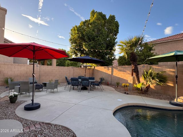 320 W LEAH Avenue, Gilbert, AZ 85233