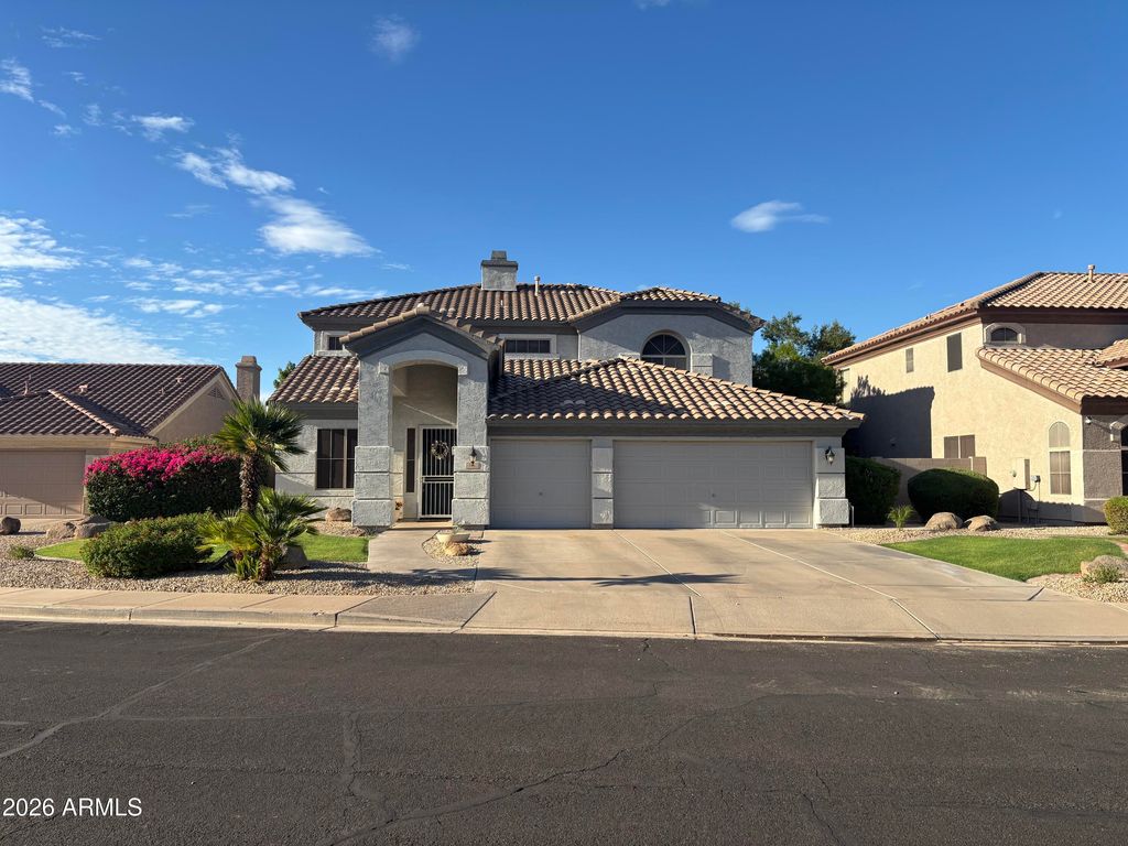 320 W LEAH Avenue, Gilbert, AZ 85233 — photo 2