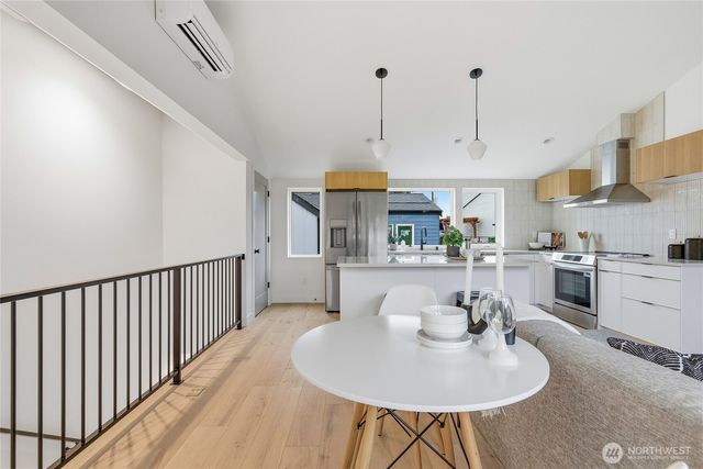 6511 19th Avenue NW, Seattle, WA 98117