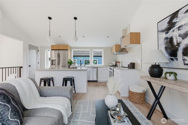 6511 19th Avenue NW, Seattle, WA 98117