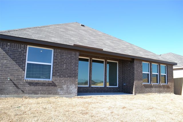 5090 Royal Springs Drive, Forney, TX 75126