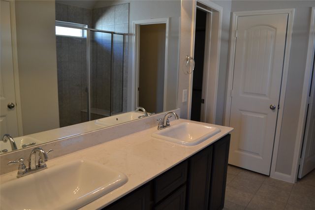 5090 Royal Springs Drive, Forney, TX 75126