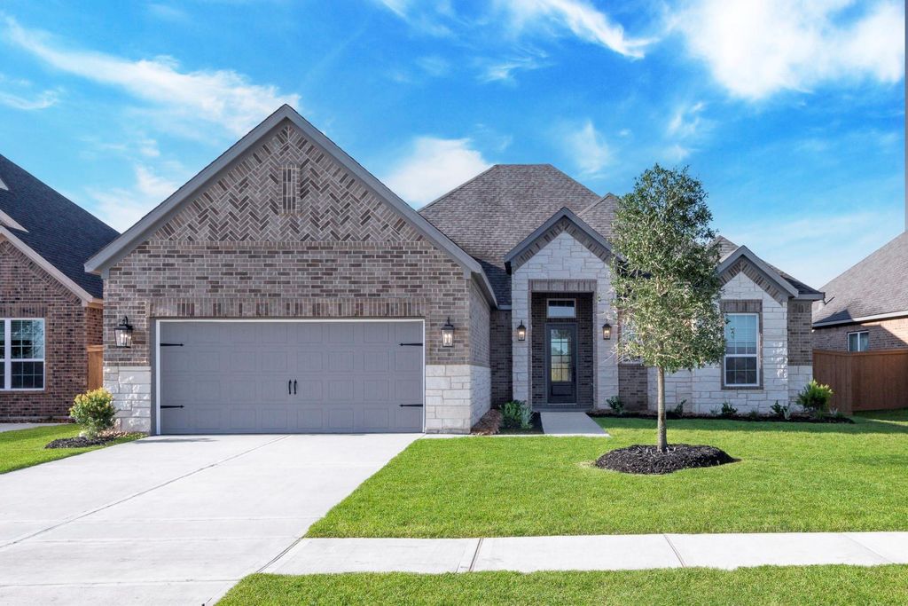 1907 June Lake Lane, Iowa Colony, TX 77583