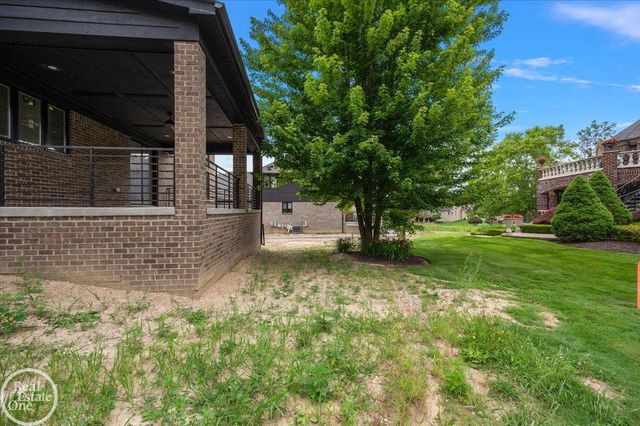 54438 Carrington Drive, Shelby Twp, MI 48316