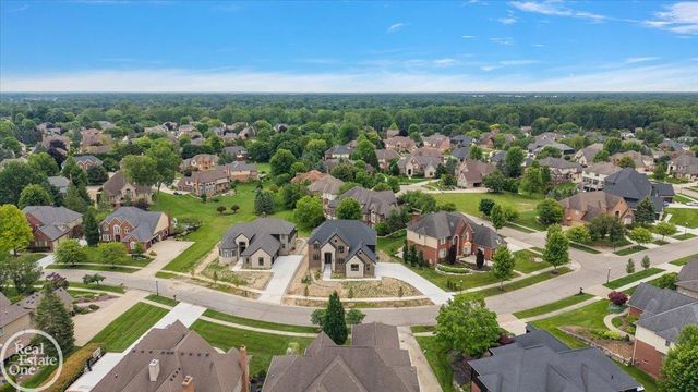 54438 Carrington Drive, Shelby Twp, MI 48316