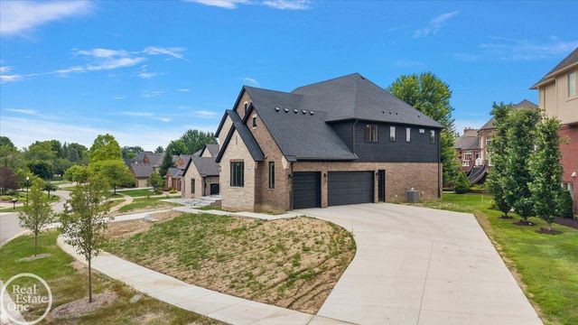 54438 Carrington Drive, Shelby Twp, MI 48316