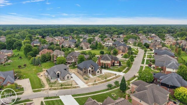 54438 Carrington Drive, Shelby Twp, MI 48316