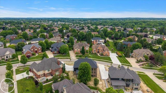 54438 Carrington Drive, Shelby Twp, MI 48316