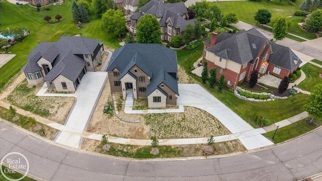 54438 Carrington Drive, Shelby Twp, MI 48316