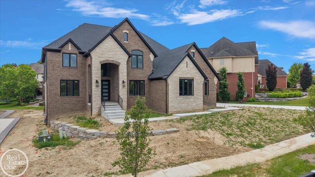 54438 Carrington Drive, Shelby Twp, MI 48316