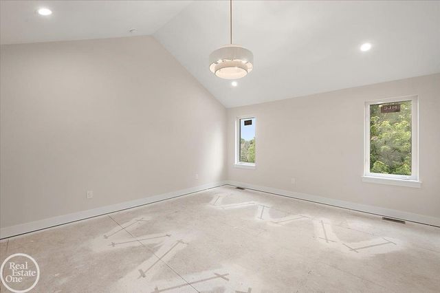 54438 Carrington Drive, Shelby Twp, MI 48316