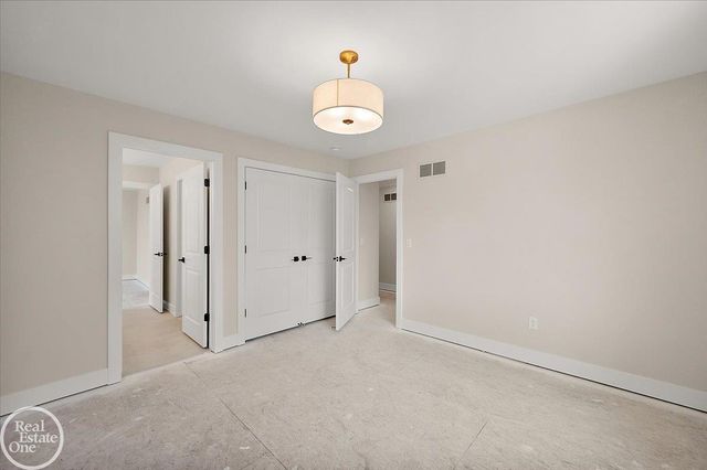 54438 Carrington Drive, Shelby Twp, MI 48316