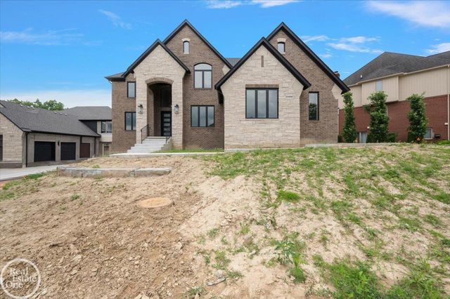 54438 Carrington Drive, Shelby Twp, MI 48316