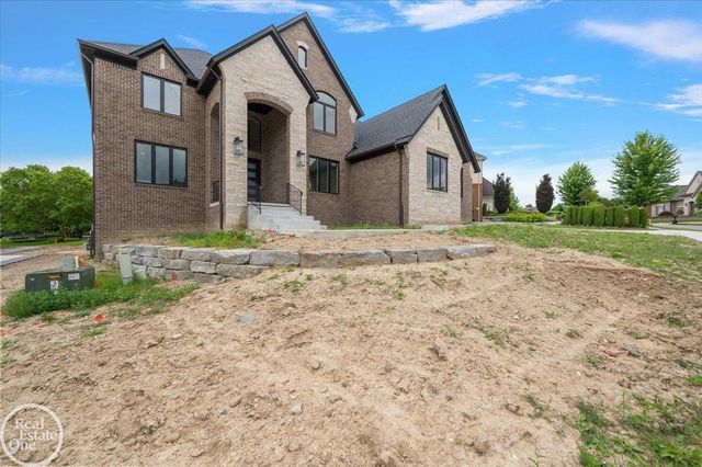 54438 Carrington Drive, Shelby Twp, MI 48316