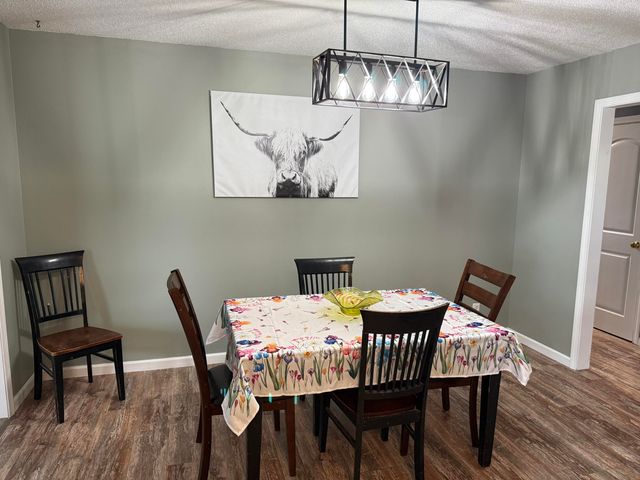 1138 S EL CHAPARRAL AVE, Columbia, MO 65201