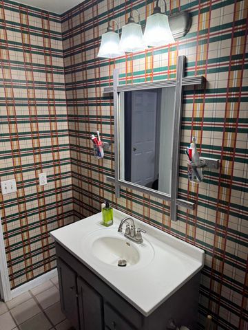 1138 S EL CHAPARRAL AVE, Columbia, MO 65201