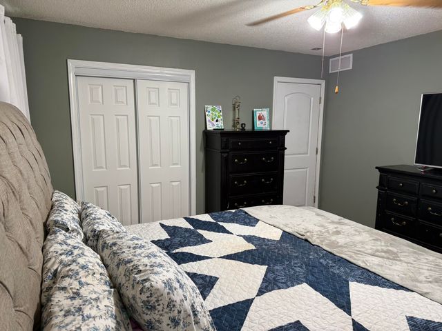 1138 S EL CHAPARRAL AVE, Columbia, MO 65201