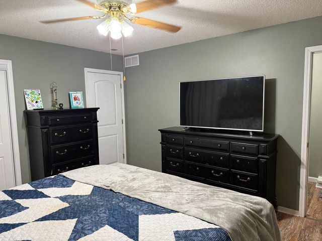 1138 S EL CHAPARRAL AVE, Columbia, MO 65201