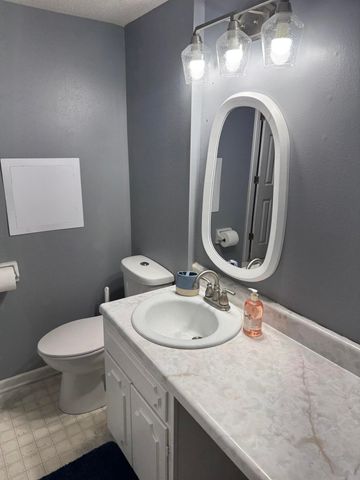 1138 S EL CHAPARRAL AVE, Columbia, MO 65201
