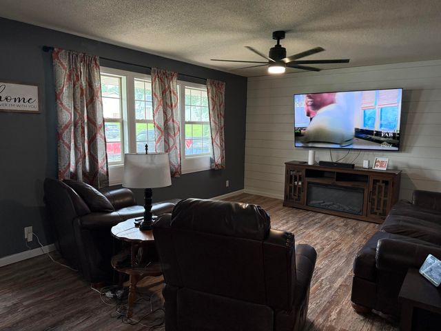 1138 S EL CHAPARRAL AVE, Columbia, MO 65201