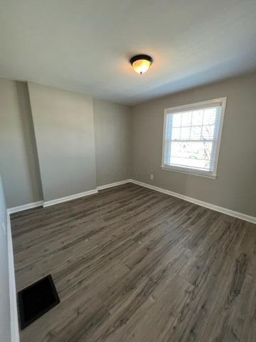 4625 N High Street, 4631, Columbus, OH 43214