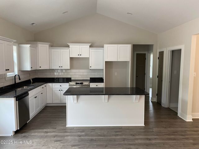 453 Springhill Road, Maysville, NC 28555