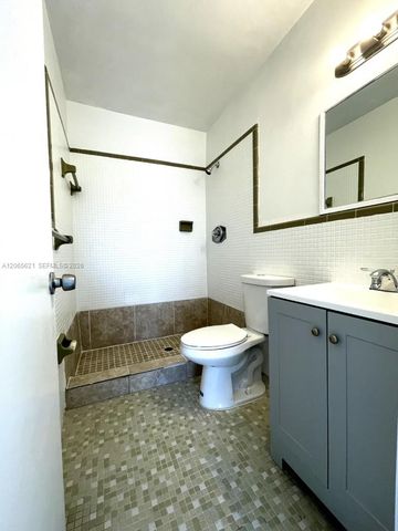 19255 NE 2nd Ave 2224, Miami, FL 33179