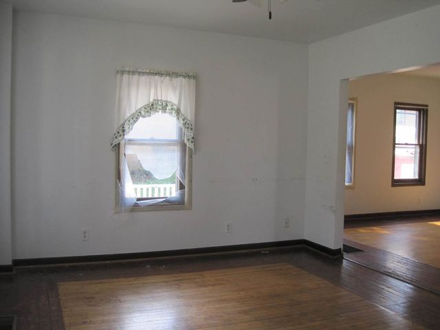 124 Cary Street, Cary, IL 60013