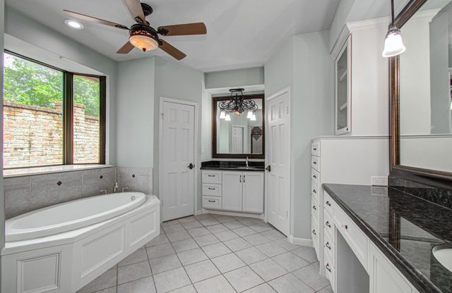 2 Hickory Shadows Drive, Houston, TX 77055